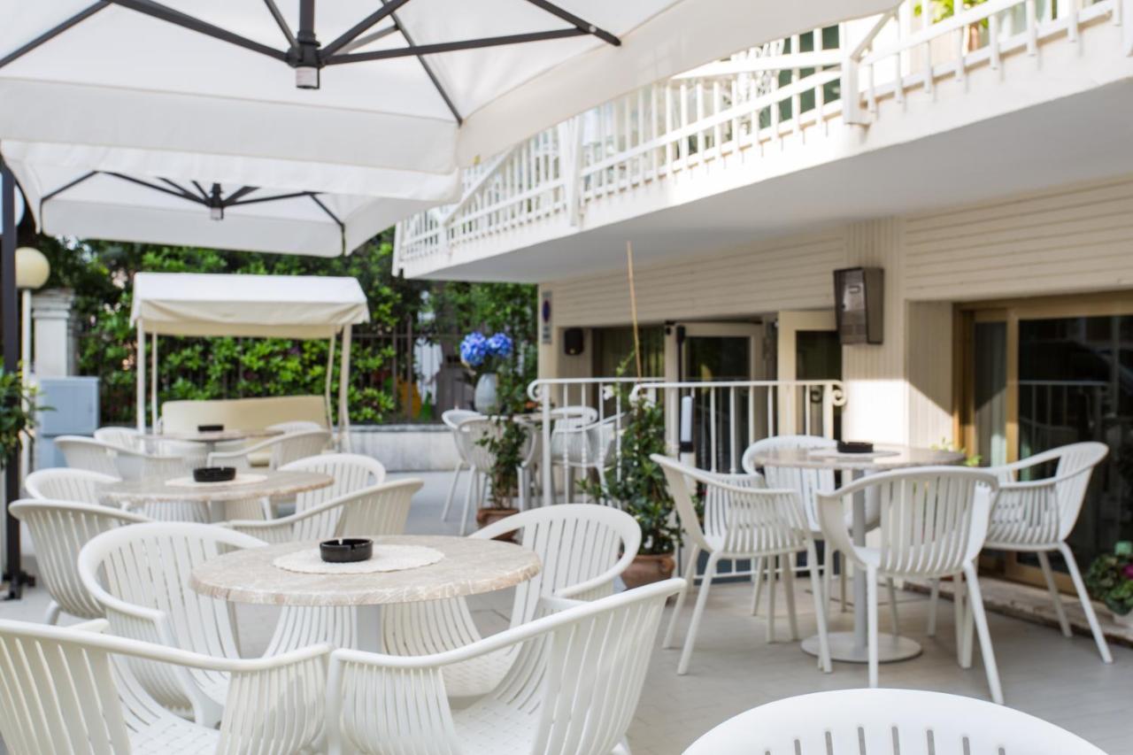 Hotel Puppi Cattolica Extérieur photo